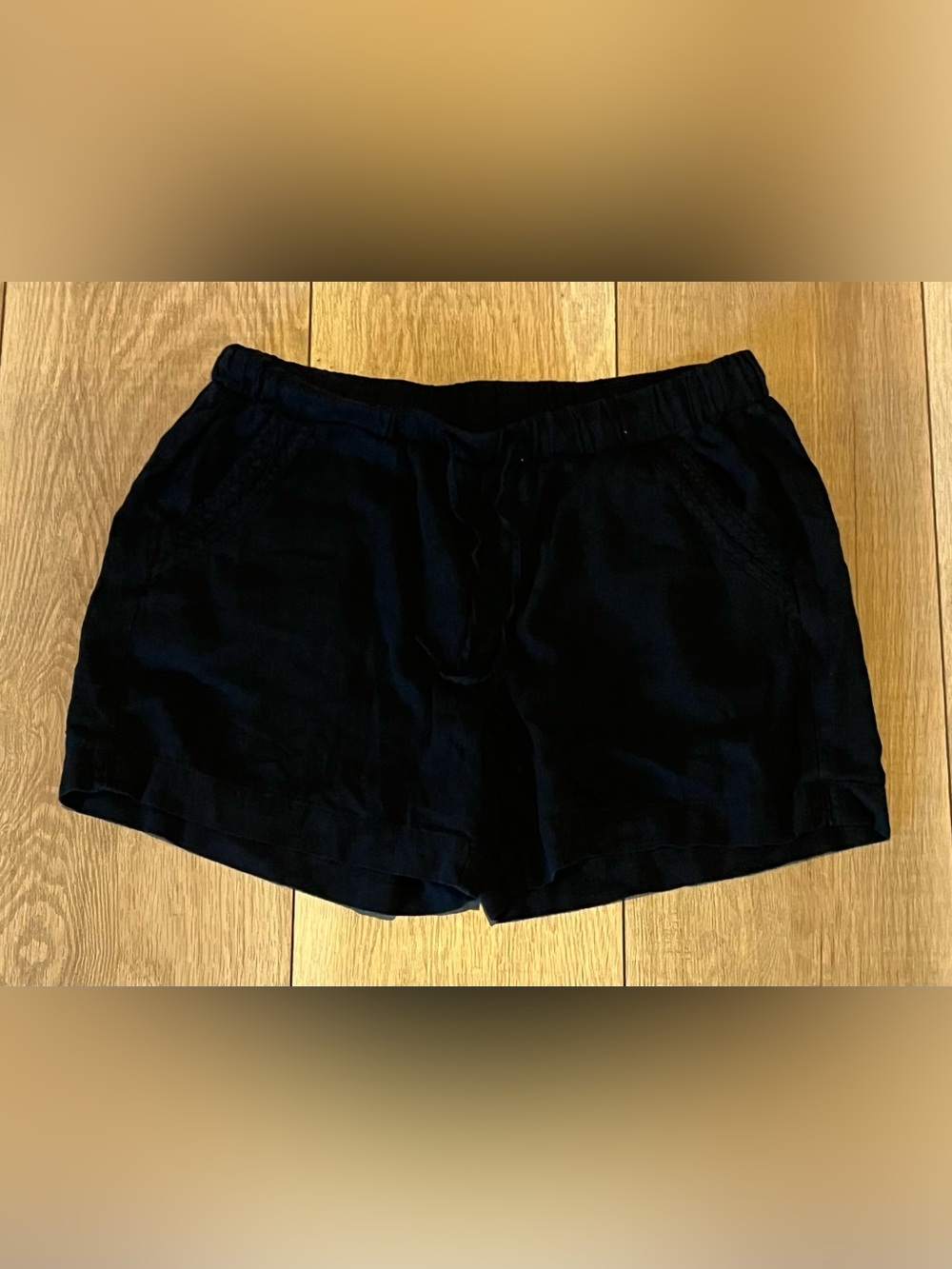 Women's Black Elastic-Waist Lounge Shorts